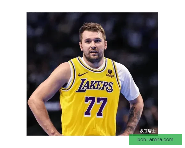 詹姆斯谈复出后努力磨合东契奇里夫斯打造球队新核心